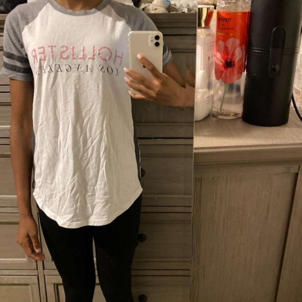 Hollister T-Shirt